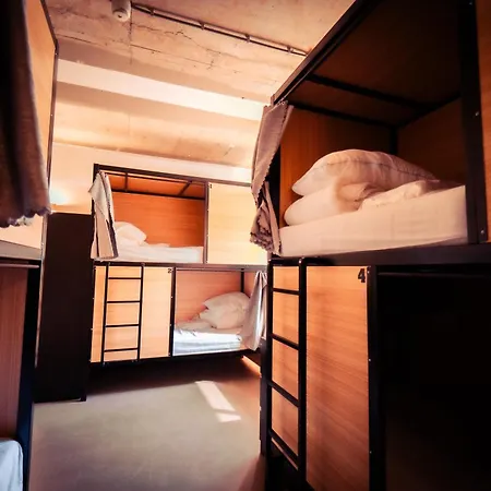 Urban The Golden Stork 3*