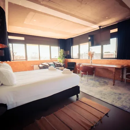 Urban The Golden Stork Hotel