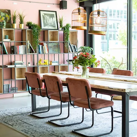 Hotel Urban The Golden Stork