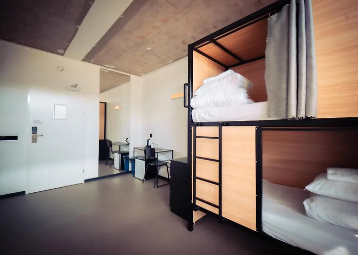 فندق Urban The Golden Stork رايسفايك