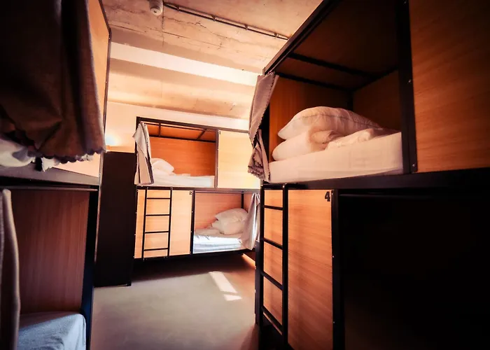 Urban The Golden Stork 3*