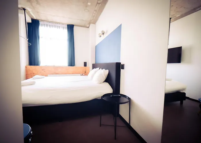 Urban The Golden Stork Hotel