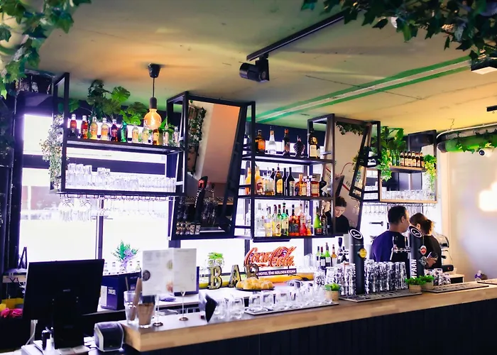 Urban The Golden Stork 3* رايسفايك