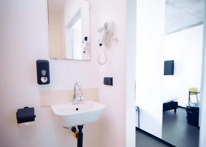 Urban The Golden Stork 3*