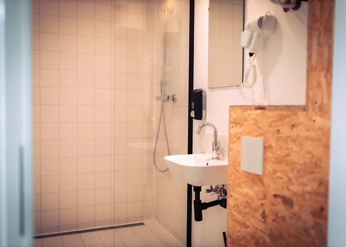 Hotel Urban The Golden Stork 3*