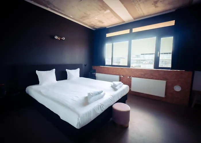 فندق Urban The Golden Stork رايسفايك