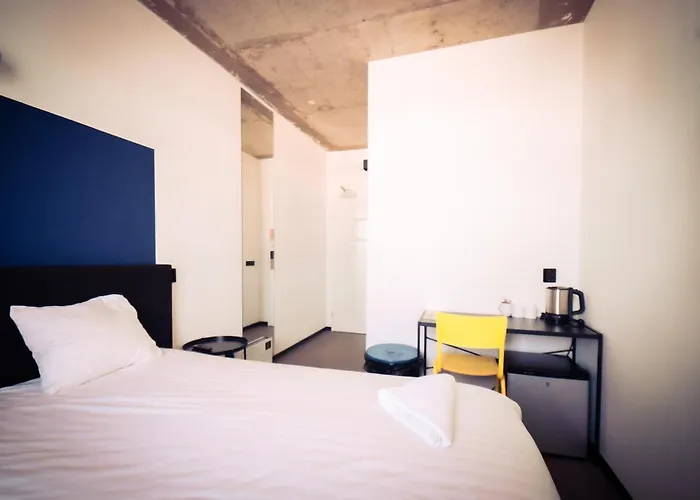 Urban The Golden Stork Hotel 3*