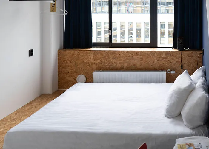 Urban The Golden Stork 3*