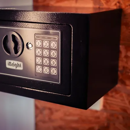 호텔 Urban The Golden Stork 3*