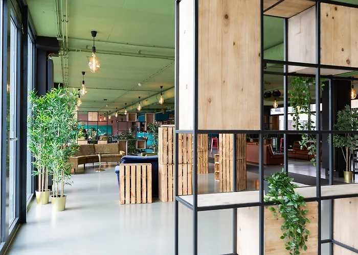 Urban The Golden Stork Rijswijk